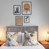 Отель Elliot Oliver -Stylish 2 Bedroom Apartment With Parking In The Docks, фото 2