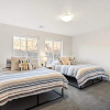 Отель Modern Oasis 5 Bedroom Townhouse, фото 27