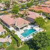 Отель 4BR PGA West Pool Home by ELVR - 56600, фото 12