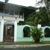 Отель Dos Palmitos Bed & Breakfast в Панама-Сити