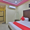Отель OYO 37477 D K Guest House, фото 23