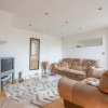 Отель Spacious 2 Bedroom Apartment in Converted Warehouse in Brixton, фото 7