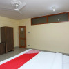 Отель OYO 15858 Hotel Grand Comforts, фото 20
