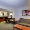 Отель Hampton Inn & Suites - Cape Coral/Fort Myers Area, FL, фото 13