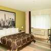 Отель Super 8 by Wyndham Bronx Near Botanical Garden, фото 3