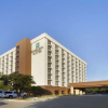 Отель Embassy Suites Dallas Market Center, фото 1