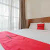 Отель Reddoorz Near Plaza Botania 1 Batam, фото 3