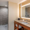 Отель Quality Inn & Suites, фото 9