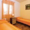 Отель Nice Home in Kastel Stafilic with WiFi, 3 Bedrooms & Hot Tub, фото 2