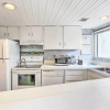 Отель Hilton Head Island Townhome: Patio, Walk to Beach, фото 13