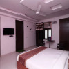 Отель OYO 16168 Maira Grand, фото 11