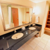 Отель Canad Inns Destination Centre Polo Park, фото 4