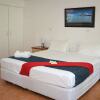 Отель Base Backpackers Airlie Beach Resort, фото 6