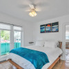 Отель Sarasota, Fl Bungalow Bright & Breezy Coastal Vibes - 10 Mins To White Sand Beaches 2 Bedroom Home b, фото 3