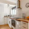 Отель Luxury 2 Bed Room Lake View Apt Bowness Parking, фото 6