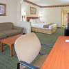 Отель Holiday Inn Express & Suites Orlando International Airport, фото 10