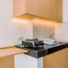 Отель Warm And Simply Look Studio Room At Serpong Garden Apartment, фото 10