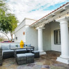 Отель Heated Pool, Spa, & Garage! Near Kierland, shopping, dinning, & Scottsdale Quarter by RedAwning, фото 20