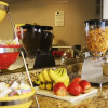 Отель Greenville Inn and Suites, фото 8