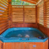 Отель Bear Creek Lodge Covered Bridge - Five Bedroom Cabin, фото 25