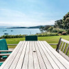 Отель Peaceful Picnic Bay - Surfdale Holiday Home, фото 13