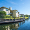Отель Superb Location & Luxury Amenities, фото 24
