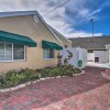 Отель Bayside Pad w/ Pool Access & Dock: 1/2 Mi to Beach, фото 18