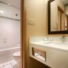 Отель Best Western Plus Langley Inn, фото 9