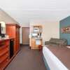 Отель AmericInn by Wyndham Chippewa Falls, фото 4