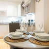 Отель Urban Living's - The King Edward II Luxury Apartment in the heart of Windsor, фото 12