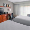 Отель Courtyard by Marriott Newark Liberty International Airport, фото 23
