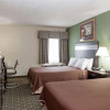 Отель Howard Johnson Hotel by Wyndham Newark Airport, фото 12