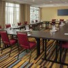 Отель Fairfield Inn & Suites by Marriott Harrisburg International Airport в Черчтауне