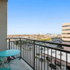 Отель Arlington Luxurious 2BD 2BA Apartment, фото 3