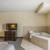 Отель Quality Inn and Suites, фото 32