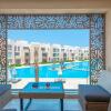 Отель High Standard 2-Bedroom in Mangroovy Residence, Pool View & Beach, фото 2