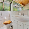Отель Country Retreat - Athenree Holiday Home, фото 5