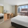 Отель Perth City Executive Apartments в Перте