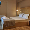 Отель Athos Thea Luxury Rooms, фото 2