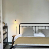 Отель Lovely 3BD Victorian Townhouse W/garden - Brixton!, фото 7