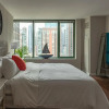 Отель ENVITAE 3BR Downtown Luxurious Suite Views & Pool, фото 3
