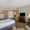 Отель La Quinta Inn & Suites by Wyndham Sarasota - I75, фото 6