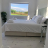 Отель Luxury Cottage, Views of the Lakes With Hot Tub, фото 18