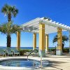 Отель En Soleil 1111 East by Best Beach Getaways в Лоуэр-Гранд-Лагун
