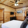 Отель Splash Of Gatlinburg 6 Bedroom Cabin by RedAwning, фото 3