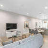 Отель Elegant Townhome Near Disney Private Suites! 4 Bedroom Townhouse by RedAwning, фото 14