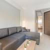 Отель Cozy Apt. 2min From Metro, фото 3