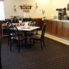 Отель Herington Inn & Suites, фото 5