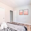 Отель Spacious 1BR Apt With Queen Bed and Netflix Near Downtown, фото 10