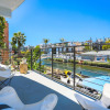 Отель New Listing! Venice Canal-front W/ Pool, Near Beach 5 Bedroom Home, фото 22